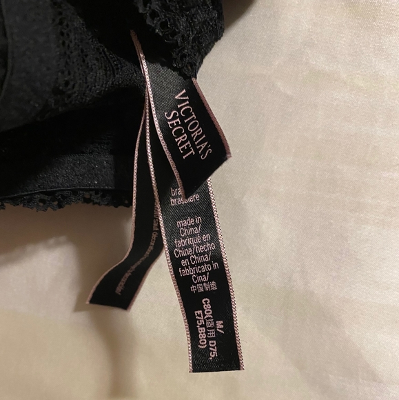 Victoria Secret Bralette - Picture 3 of 4